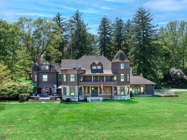 House for sale in Bernardsville, New Jersey