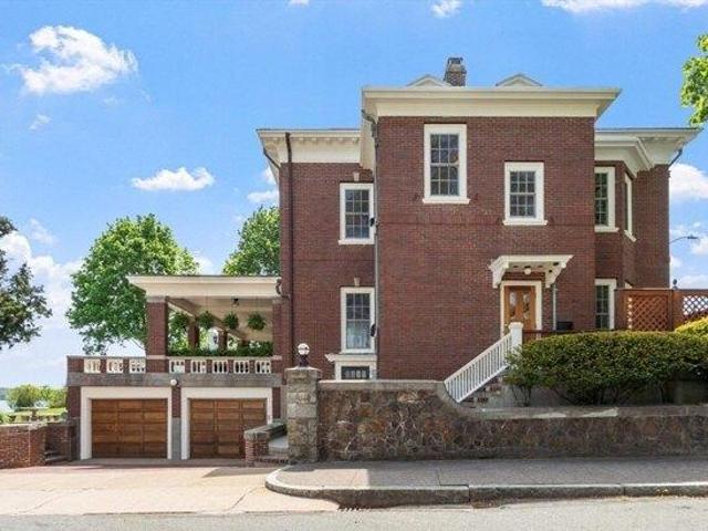 House for sale in Beverly, Massachusetts