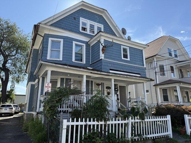 House for sale in Bridgeport, Connecticut
