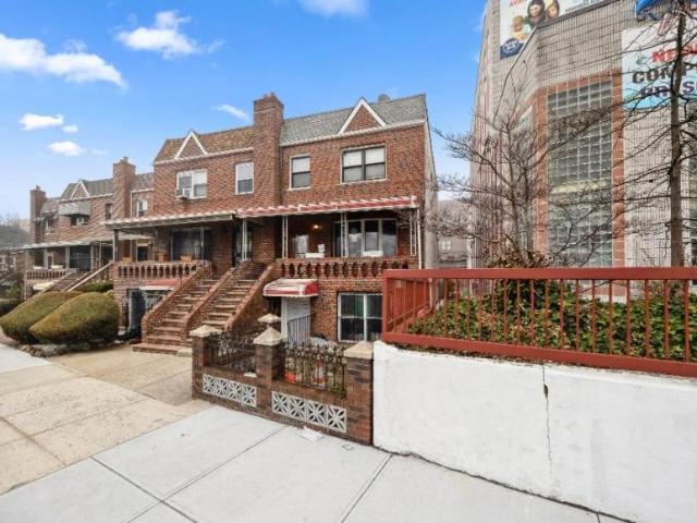 House for sale in Arverne, New York