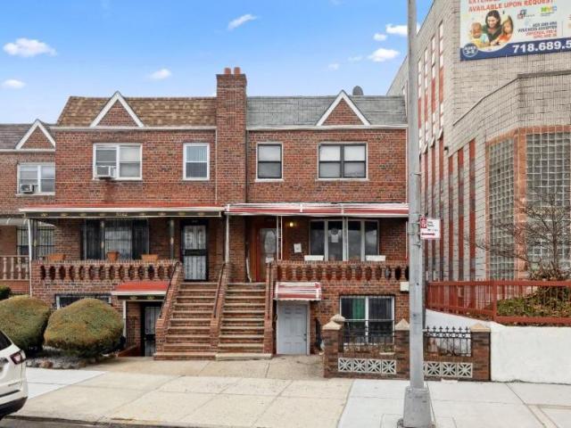 House for sale in Arverne, New York