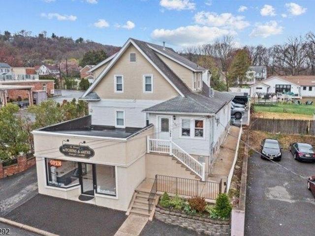 House for sale in Cedar Grove, New Jersey