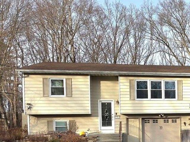 House for sale in Saratoga, New York