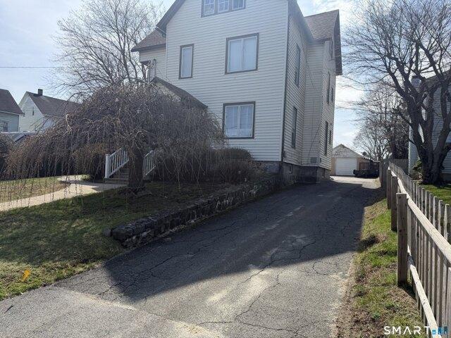 House for sale in Danbury, Connecticut