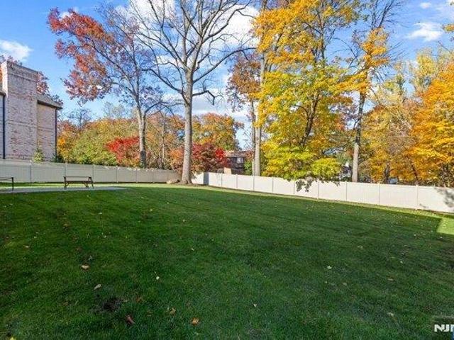 House for sale in Cresskill, New Jersey