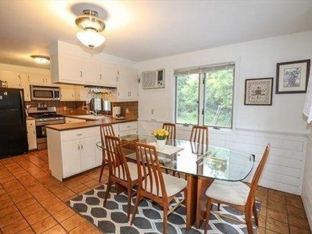 House for sale in Dracut, Massachusetts