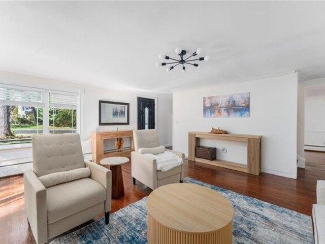 House for sale in East Greenwich, Rhode Island