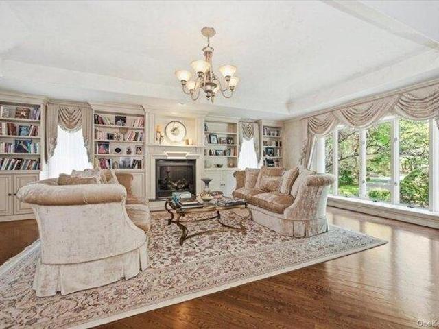 House for sale in Bohemia, New York