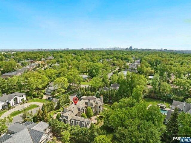 House for sale in Englewood Cliffs, New Jersey