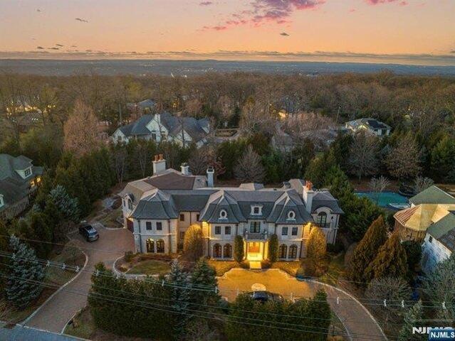 House for sale in Englewood Cliffs, New Jersey