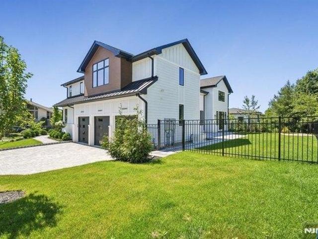 House for sale in Englewood Cliffs, Bergen County