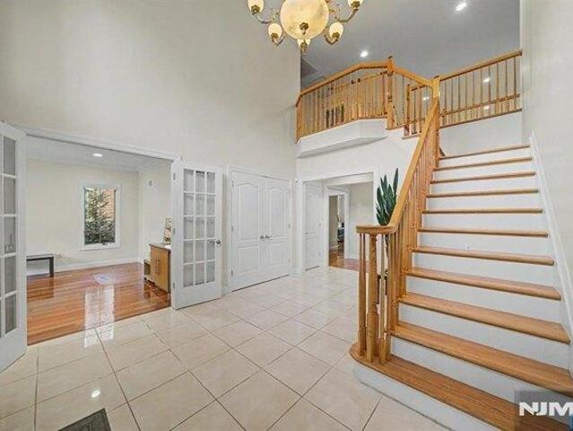 House for sale in Englewood Cliffs, Bergen County