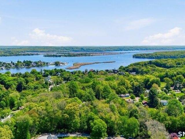 House for sale in Centerbrook, Connecticut