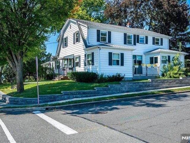 House for sale in Fair Lawn, Bergen County