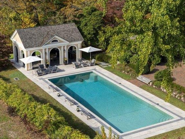 House for sale in Farmington, Connecticut