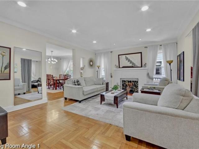 House for sale in Queens, Arverne
