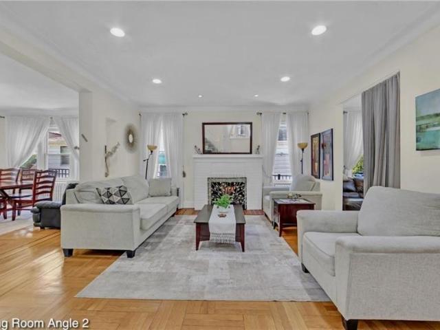 House for sale in Queens, Arverne