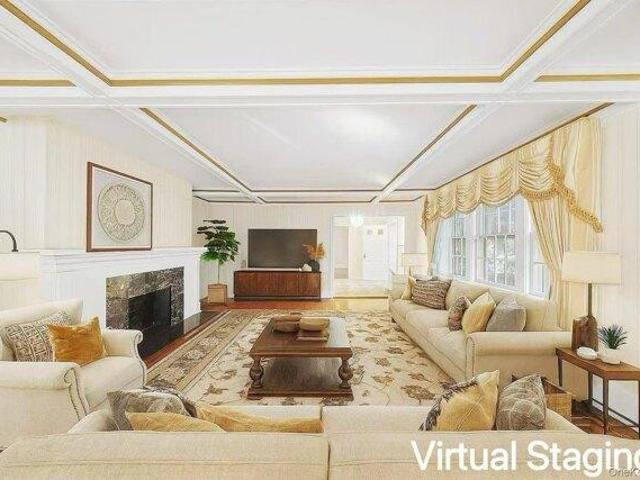 House for sale in Queens, Arverne