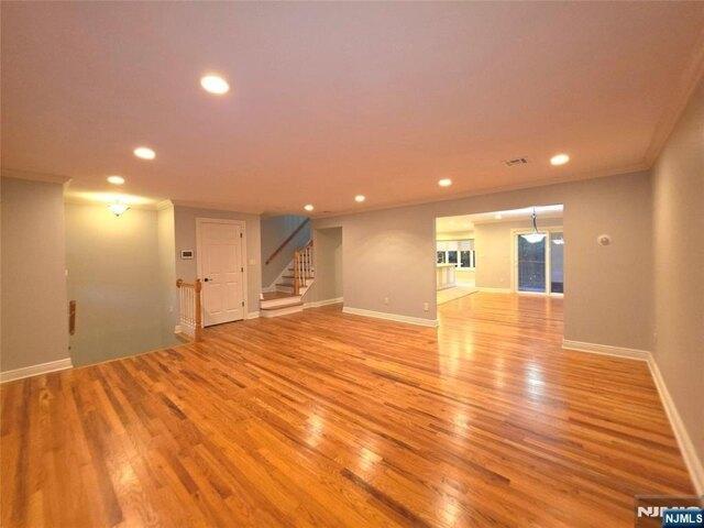 House for sale in Linwood, Fort Lee