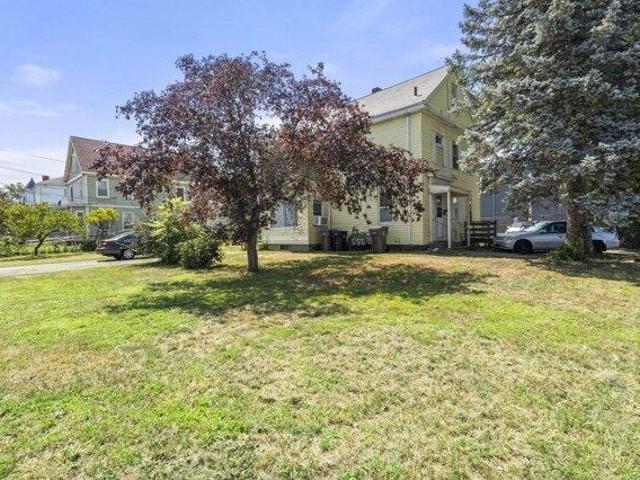 House for sale in Framingham, Middlesex County