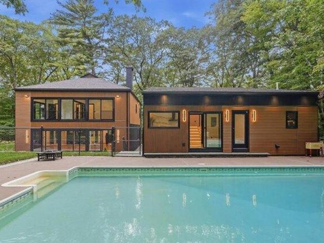 House for sale in Framingham Center, Framingham