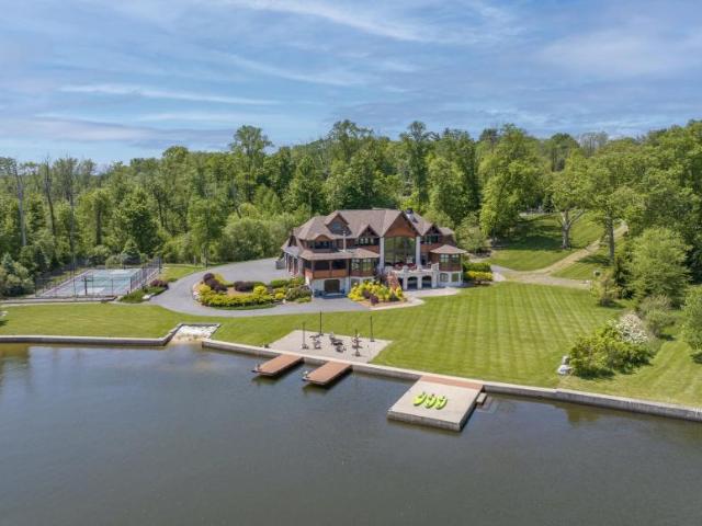 House for sale in Augusta, New Jersey