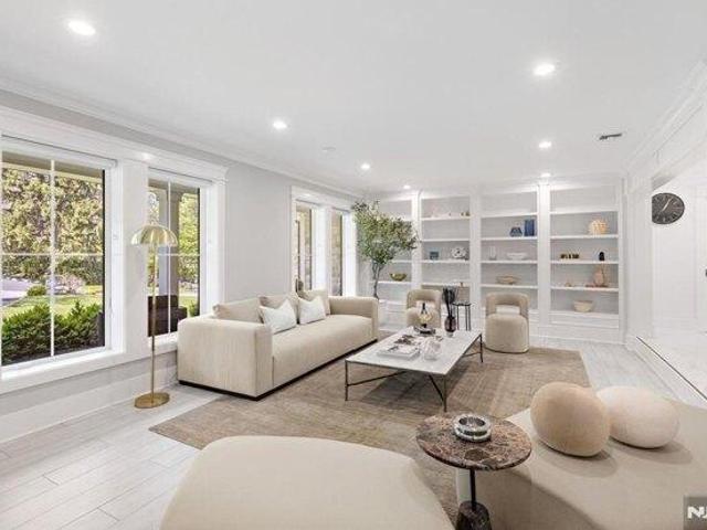 House for sale in Franklin Lakes, Bergen County