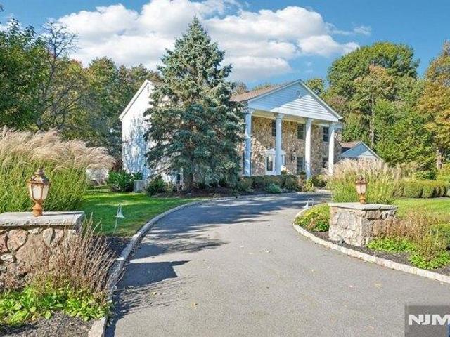 House for sale in Franklin Lakes, Bergen County