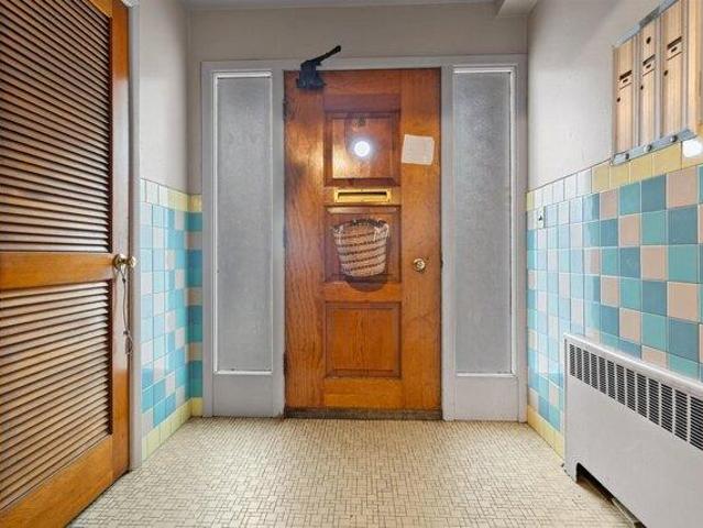 House for sale in Hudson, New Jersey