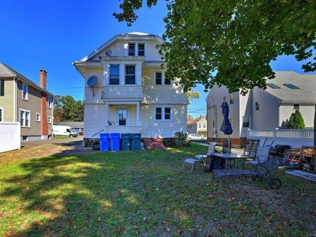 House for sale in Hamden, Connecticut