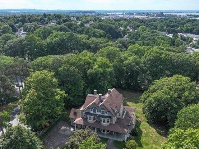 House for sale in Old Spain, Hingham
