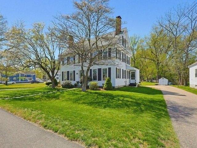 House for sale in Holliston, Massachusetts