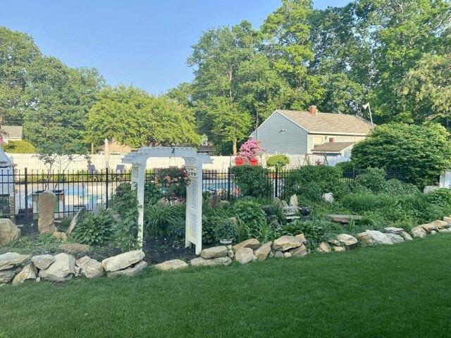 House for sale in Hudson, Massachusetts