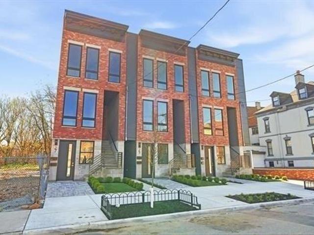 House for sale in Hudson, New Jersey
