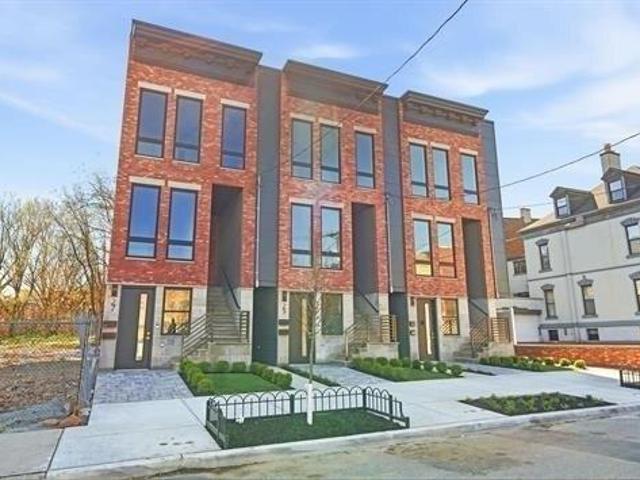 House for sale in Hudson, New Jersey