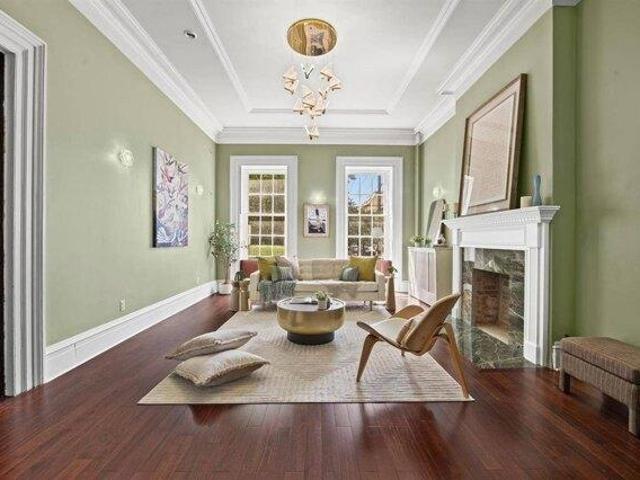 House for sale in Hudson, New Jersey