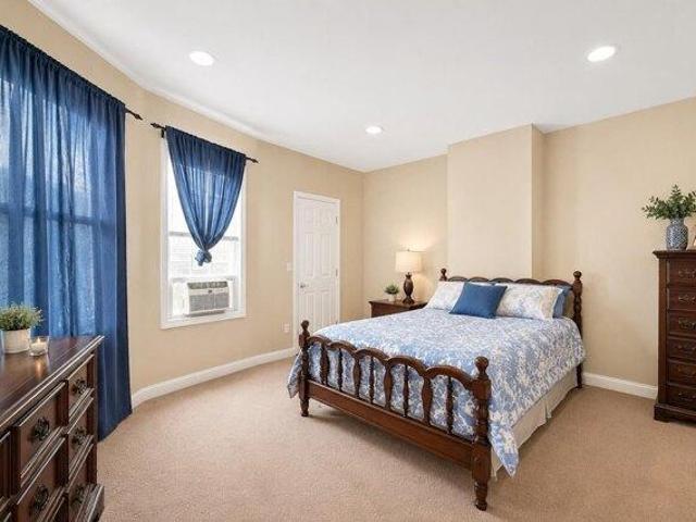 House for sale in Hudson, New Jersey
