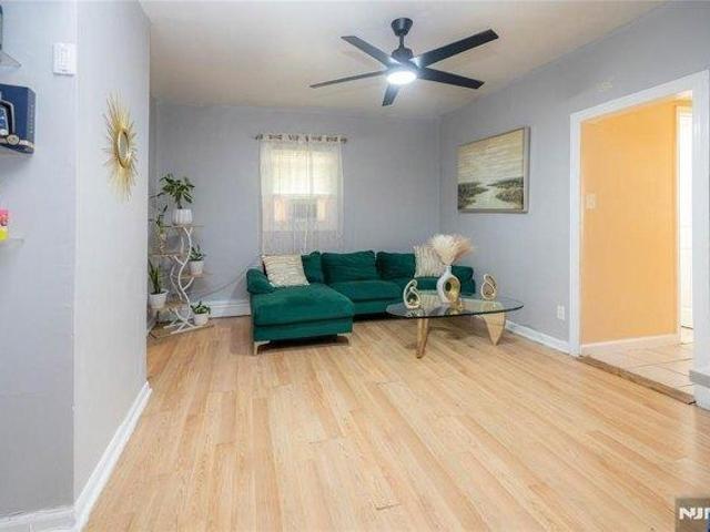 House for sale in Hudson, New Jersey