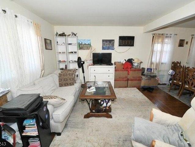 House for sale in Linden, New Jersey