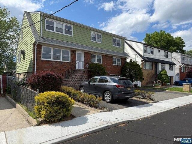 House for sale in Little Ferry, New Jersey