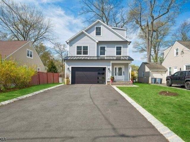 House for sale in Livingston, New Jersey