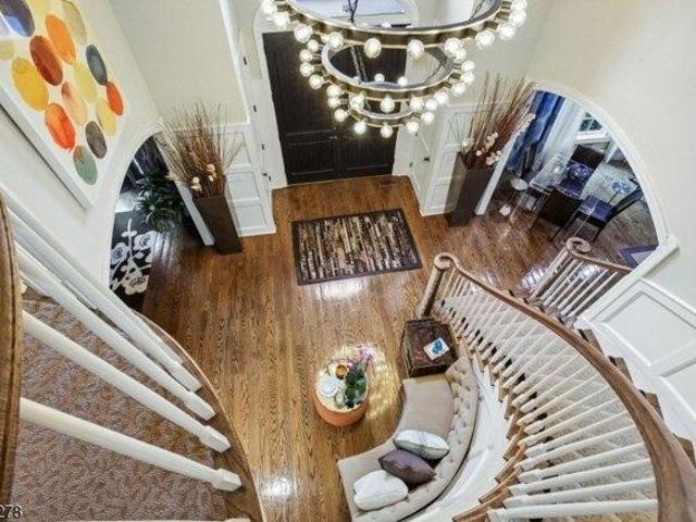 House for sale in Livingston, New Jersey