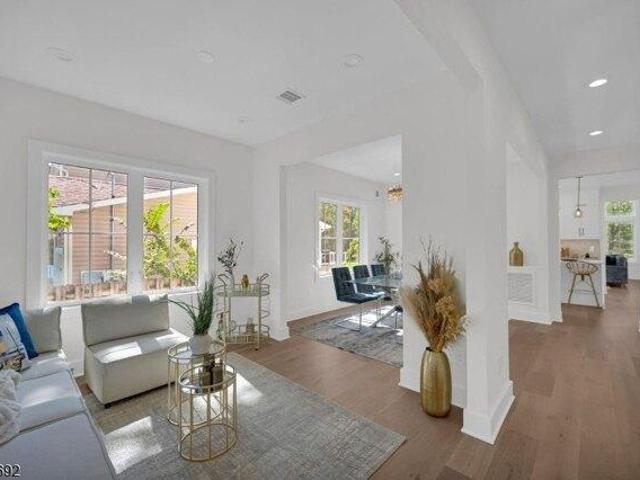 House for sale in Livingston, New Jersey