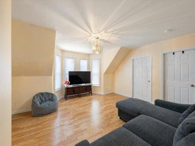 House for sale in Highlands, Lowell