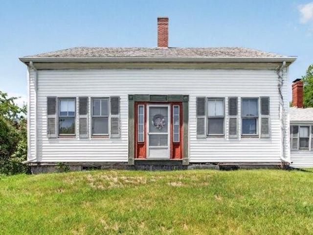 House for sale in Maine