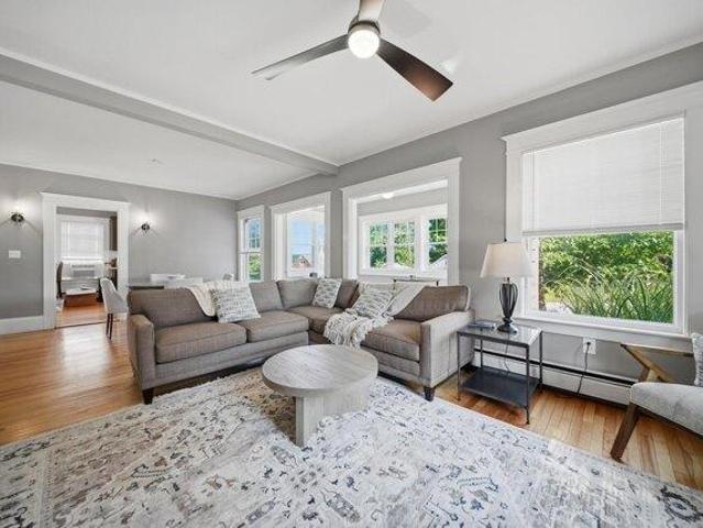 House for sale in Manchester, Hillsborough County