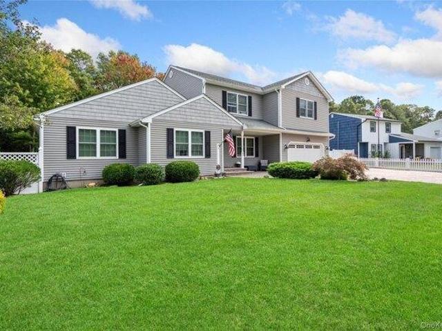 House for sale in Centereach, New York