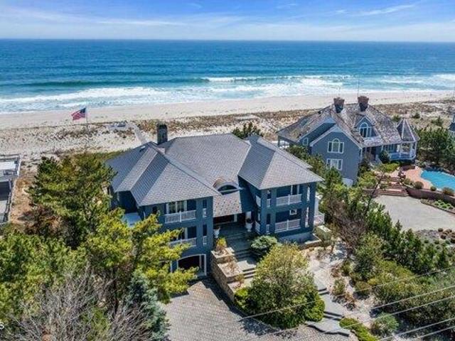 House for sale in Mantoloking, New Jersey