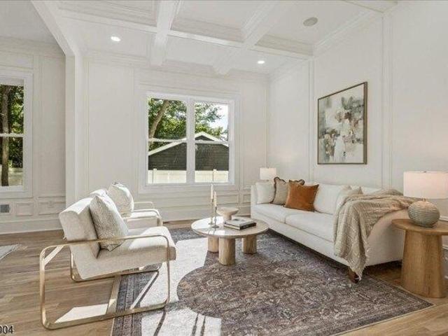 House for sale in Wyoming, Millburn