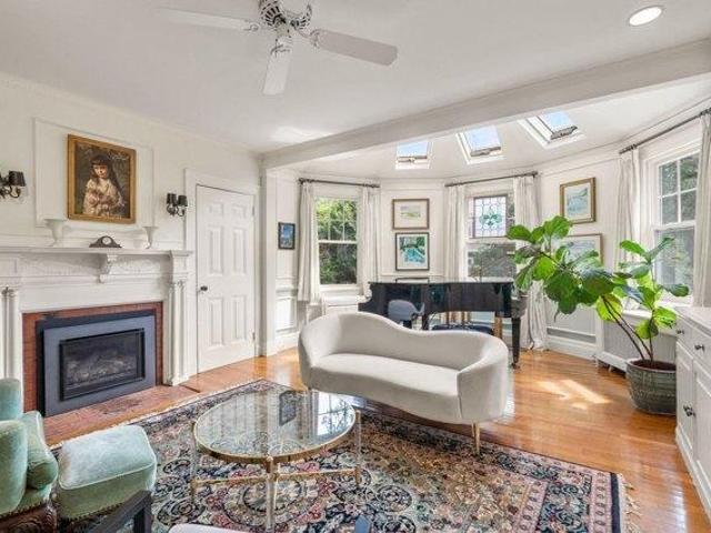 House for sale in Milton Village, Milton